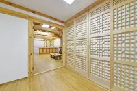 Hanok 1st Street Hotels in Gyeongju