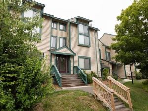 Seven Springs Meadowridge 2 Bedroom Standard Condo with Loft, Mountain Views! Condo