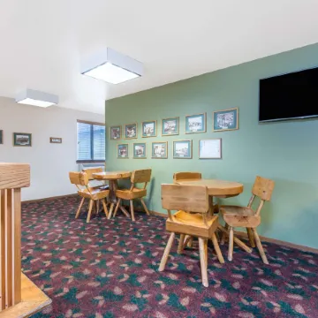 Super 8 by Wyndham Buffalo