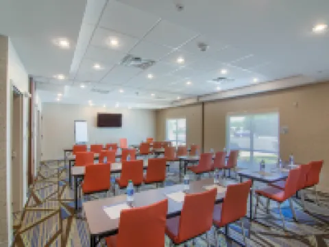 Holiday Inn Express & Suites MOBILE - UNIVERSITY AREA by IHG Hotel di Mobile