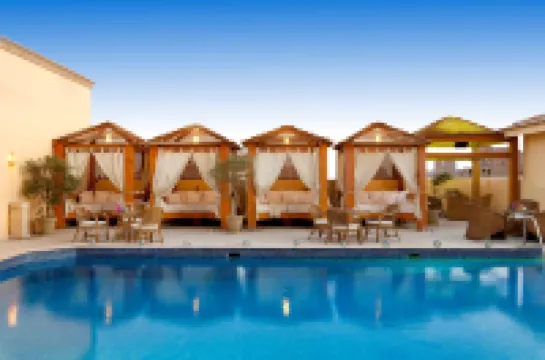 บาร์เซโลแคโรพีรามิด