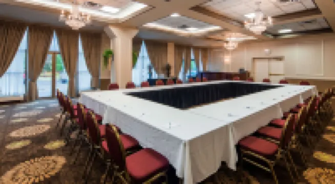 Best Western Plus the Arden Park Hotel