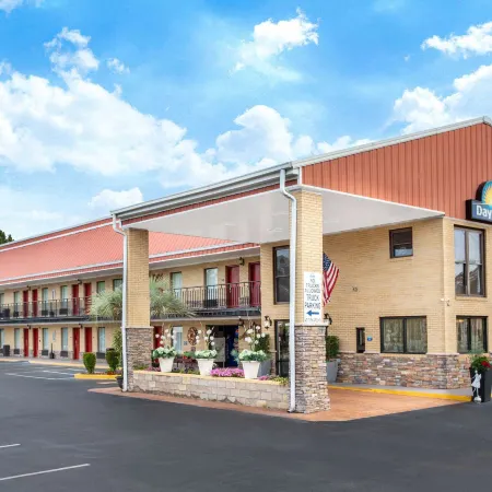 Days Inn by Wyndham Lake City