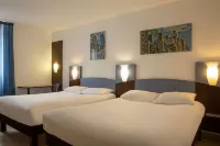 The Originals Access, Hôtel Bourges Gare Các khách sạn ở Les Aix-d'Angillon