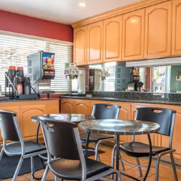 Rodeway Inn Fallbrook Downtown