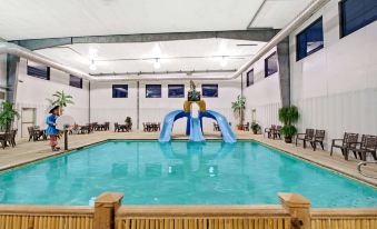 Ramada by Wyndham Columbus Hotel & Conference Center