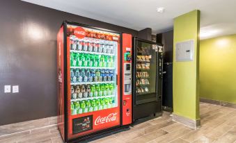 Studio 6 Savannah, GA