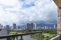 Wayfinder Waikiki - con vistas a la montaña