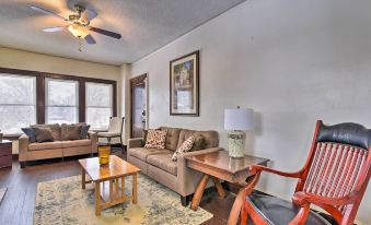 Awesome Detroit Apartment < 3 Mi to Midtown!