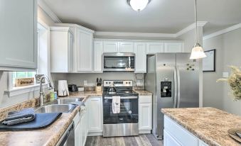 Modern Northfield Family Cabin w/ Hot Tub! - Housity