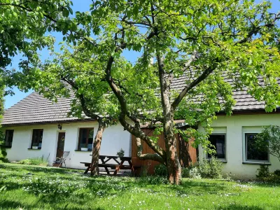 Chrastov Hôtels à : 