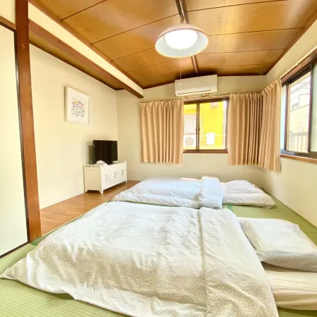 Linlin House C D