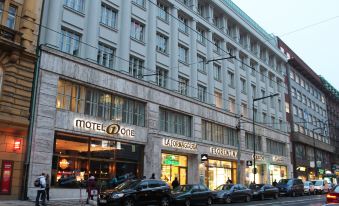 Motel One Prague-Florentinum