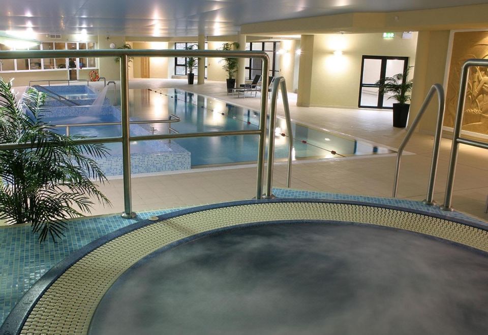 Amber Springs Hotel Over view