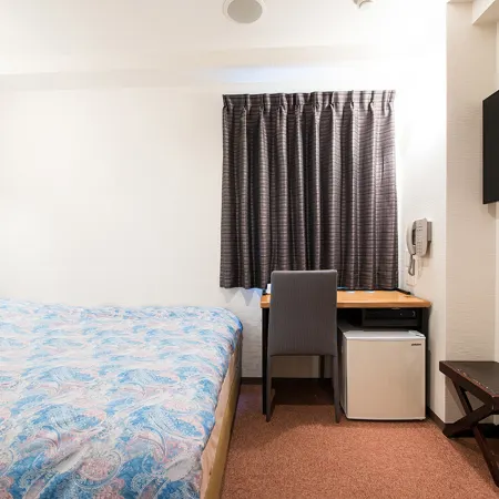 Yokohama Town Hotel Отели рядом с достопримечательностью «Станция метро Kami Ooka »