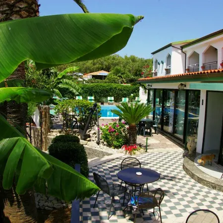 Hotel Marinella - Private Free Parking - Grotticelle Beach 200 m