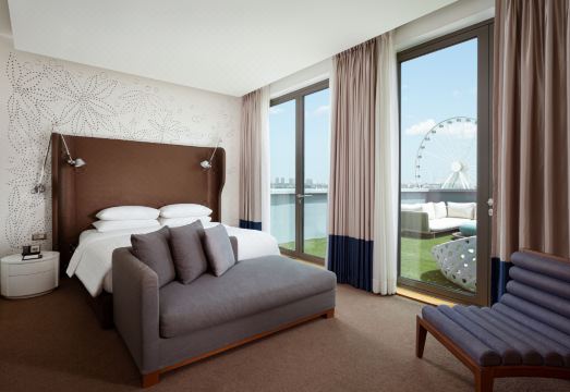 3. 쉐라톤 바쿠 인..