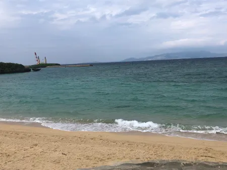 Mr.Kinjo Inn Rinzu Seragaki Отели рядом с достопримечательностью «National Institute of Information and Communications Technology Okinawa Electromagnetic Wave Technol»