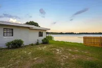 Lakefront Home w/ Screened Porch & Grill
