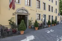 San Luca Palace - Airport Shuttle