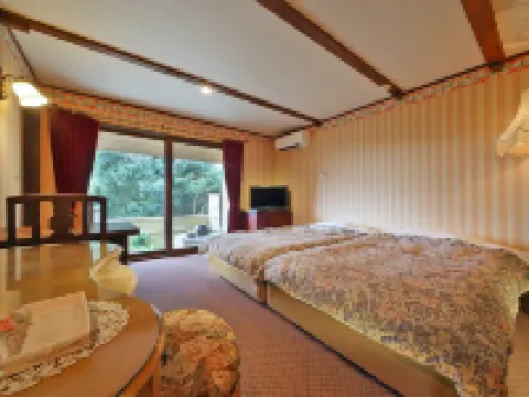 かえで庵 【公式】 伊豆高原 英国調アンティークホテル全室露天風呂付きの宿