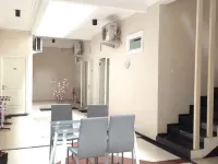 Grand Kadaka Syariah Hotels in Lowokwaru