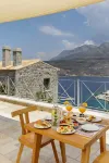 Trapela Limeni Luxury Suites - Ocean View