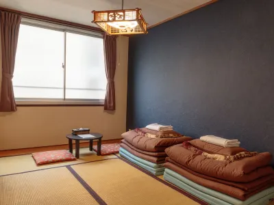 J-Hoppers Hiroshima Guesthouse Hotels in 