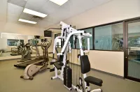 Ramada by Wyndham North Platte & Sandhills Convention Ctr - Gym