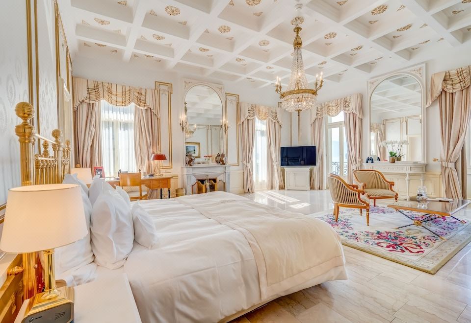 Grand Hotel National Luzern의 고급스러운 조식 뷔페