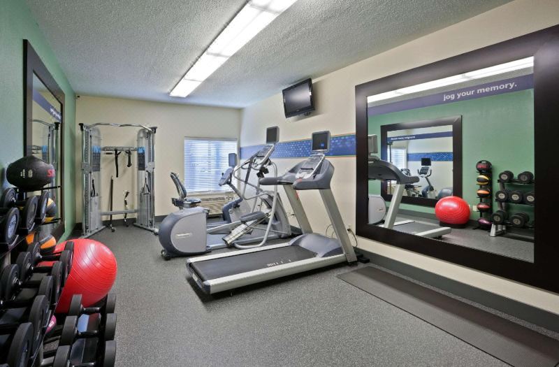 Hampton Inn Sioux Falls photo 2