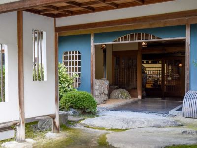 共有エリア 囲炉裏会席と樹氷の宿　不動温泉　華菱（はなびし）の写真