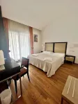 Hotel Joli Hotel berhampiran Integratori Logus Pharma