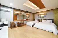 Mokpo Emboss