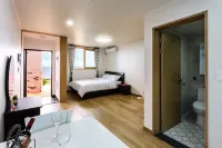 Dodam Dodam Pension Hotels in Seongsan-eup