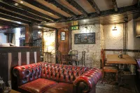 Queens Head Inn Hotel di Clifton
