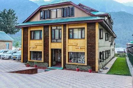 Hotel Lal Kothi Pahalgam Отели в г. Pahalgam
