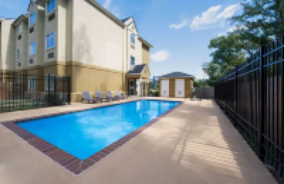 Microtel Inn & Suites by Wyndham Houma