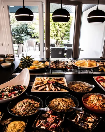 Kyriad Villeneuve Saint-Georges Отели в г. Монжерон