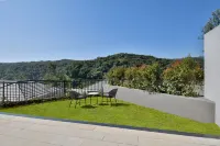 Courtyard Mahabaleshwar Hotels in 