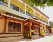 Hotel Parijatha Inn Hotels near All Peoples Church (APC) Mangalore