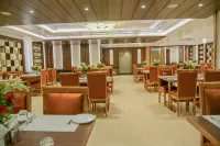 Hotel Hira Inn-10Mins from Railway Station & Bus Station Hotels in Allahabad