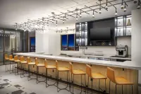 Hyatt House LAX Century Blvd - С баром