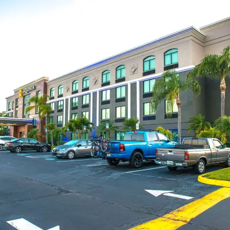 Comfort Inn & Suites Clearwater South