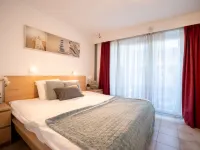 Giuliott with Parking and Shared Pool