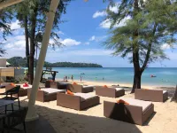 Amora Beach Resort Phuket - 5-Sterne