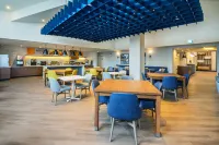 Comfort Inn & Suites - breakfast
