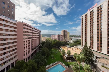 Lisbon Marriott Hotel Отели в г. Лумиар