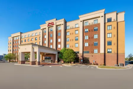 Hampton Inn & Suites Minneapolis-St.Paul-Airport