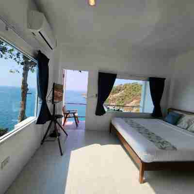 Koh Sichang Unseen Rooms